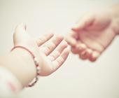 Giving Mental Health Support: Empowering vs. Enabling 你是一个促成者,还是你在为你的家人或朋友提供赋权的心理健康支持?在HealthyPlace上发现不同。