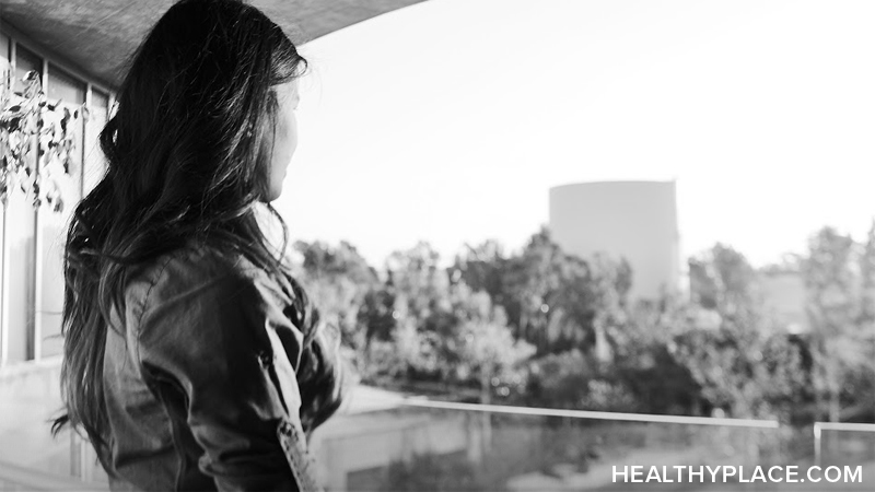 殴打妻子的原因是什么?为什么受虐待的妻子要和施暴者待在一起?你能做点什么让一个受虐待的妻子离开吗?