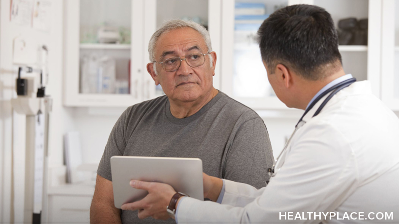 选择替代医学从业者的重要考虑因素包括资格、成本和报酬。"style=