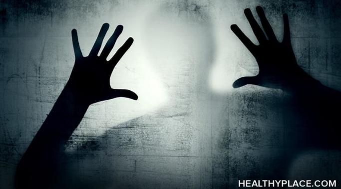 Silence Behind Male Sexual Abuse: Male Rape Survivor Speaks 基思·史密斯被绑架、殴打和强奸14岁时被一个陌生人。男性幸存者讨论决定说出来后三十年的沉默。