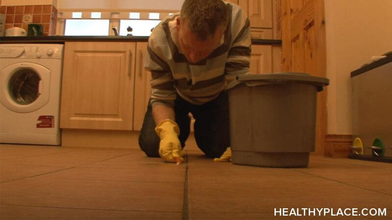 One Man, Many Disorders: Living with Psychiatric Comorbidity 克雷格患有双相情感障碍,焦虑症,强迫症和抑郁症。观看并了解与精神病共病生活对他来说是什么感觉。