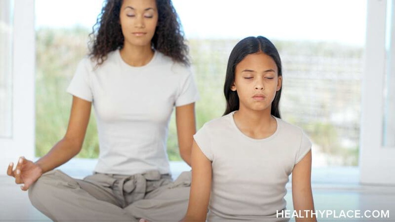 Quiet the Mind - How to Slow Down Your Hectic Life 这个繁忙的世界引发了不健康的生活方式和压力。它会阻碍快乐,并对思想产生负面影响。学习更多如何让大脑安静下来,让繁忙的生活慢下来。