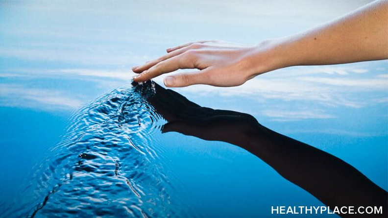 Take Shelter From The Storm of Anxiety 管理和治疗焦虑减少任何类型的焦虑是非常重要的。有时候我们需要的最重要的是保护自己从焦虑的风暴。