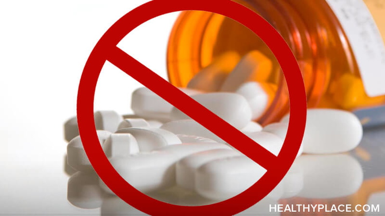 The Stigma of Taking Mental Health Medication 许多患有精神疾病的人服用药物,但药物仍然是一种耻辱。然而,药物的耻辱并没有阻止我服药。