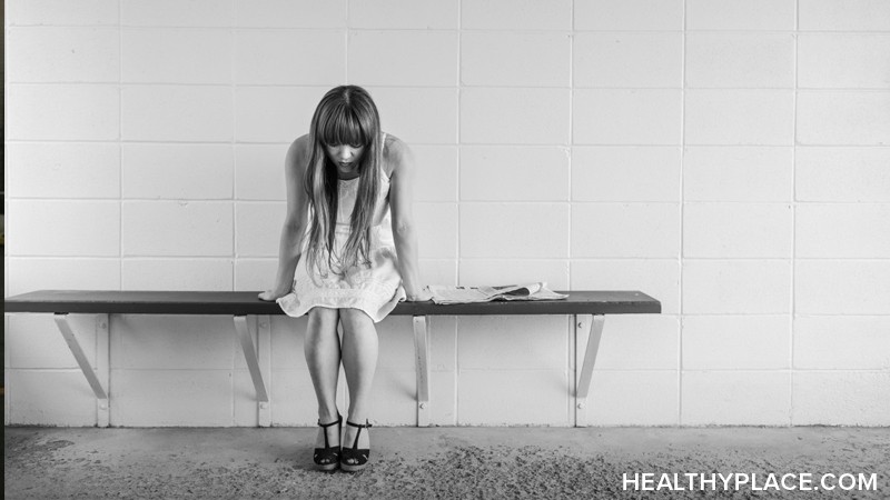 就像我脖子上的信天翁一样，双极内总是在那里。即使发生外部悲剧。在Healthyplace上的双极2博客上阅读更多信息