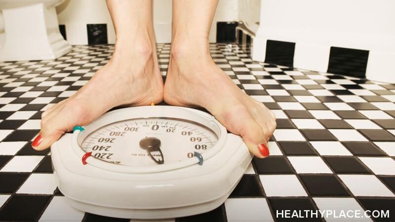 来自双极药物的体重增加导致身体图像问题。了解它在健康的博客上用双极2紊乱影响了我的生命。