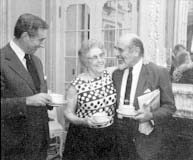 Drs。弗兰克·塞克萨斯，露丝·福克斯和麦克斯韦·n·韦斯曼摄于1973年