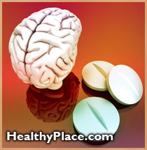 了解SSRI抗抑郁药(Prozac, Lexapro, Luvox)治疗焦虑和恐慌发作的好处，副作用和缺点。