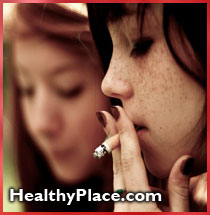 由NIMH和NIDA支持的科学家已经证明，在青少年时期长期吸烟可能会增加这些青少年在成年早期罹患各种焦虑症的可能性。阅读更多。