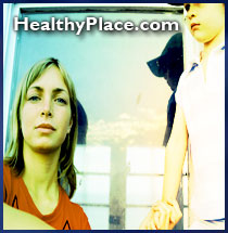 来自世界各地的心理学家看看工作母亲的多个角色是否对其进行过压力。妈妈们举起吗？