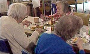 数百万老人患有抑郁症。很少有老年人接受抑郁症治疗方法。