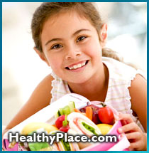 给父母的建议:如何给你的学龄前儿童提供食物，教会他们健康饮食。