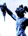 本韦努托·切利尼的巨型杰作雕塑珀尔修斯