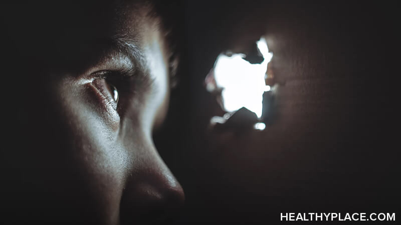 自闭症是DMDD患儿最常见的共发障碍。了解你的孩子可能面临的挑战，如果他或她有DMDD和自闭症在健康的地方。