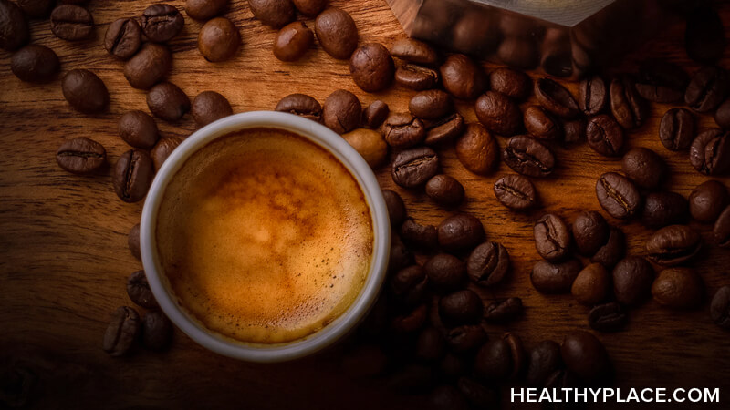 咖啡因和焦虑连接？咖啡因会干扰大脑对抗焦虑的能力。获取有关咖啡因和健康场所焦虑的信任信息。“data-entity-type=