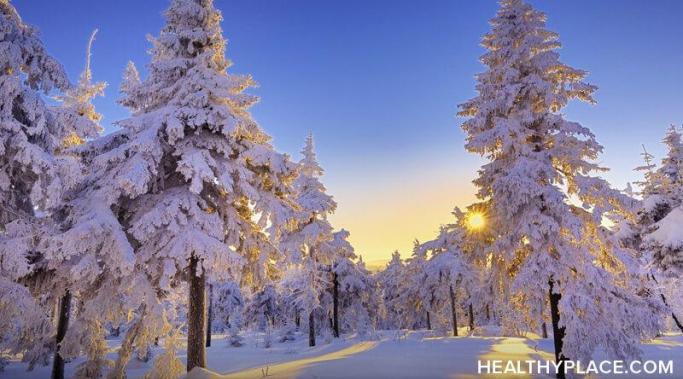 你能适应冬天吗?如果没有，试试这些建议来帮助你控制冬季抑郁症。在HealthyPlace学习。