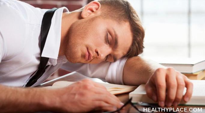 失眠症作为应激障碍症状是常见的。学习如何应对PTSD相关的失眠，让您在健美的夜晚保持清醒。