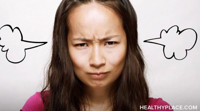 你是否在与自我防御感作斗争?在HealthyPlace学习如何识别并健康地应对你的防御情绪。