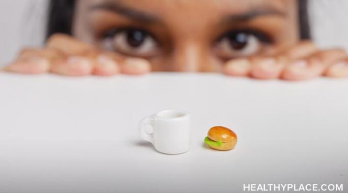 混血女性普遍存在饮食失调。在HealthyPlace了解混血女性和饮食失调之间的联系。