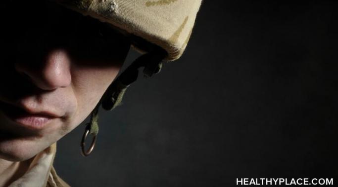 我们将战斗PTSD定义为在战斗中经历的一种特定类型的PTSD。了解战斗PTSD症状和诊断。