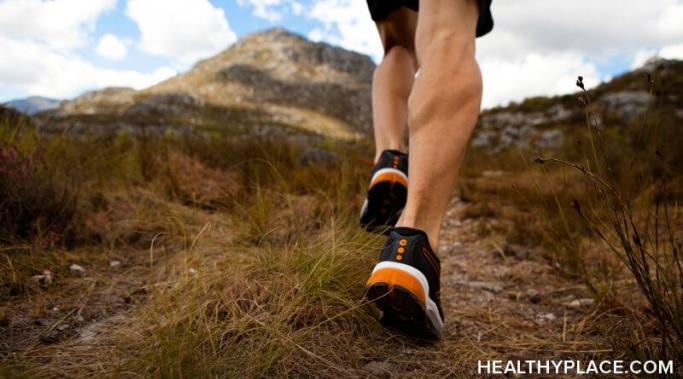 我通过跑步和散步来治疗精神分裂情感障碍。但我停止了奔跑。在HealthyPlace的这篇文章中了解为什么这个分裂情感性障碍患者停止跑步，开始走路来寻求治疗。