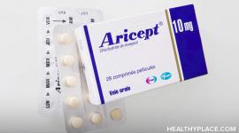 了解Aricept，一种治疗早期阿尔茨海默病症状的药物。