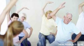 运动和活动帮助阿尔茨海默氏症的患者和护理人员。了解练习可以帮助您在健康时空缓解压力。