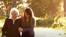 阿尔茨海默病护理者的共同特征以及为什么一些人更容易受到与阿尔茨海默病护理相关的身体和情绪压力。