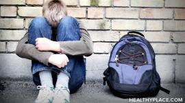 青少年自杀警告信号:父母应该注意什么