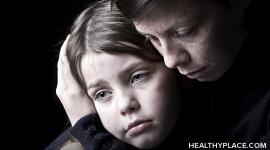 你有一个沮丧的孩子吗？建议父母帮助患有抑郁症的孩子应对儿童抑郁症。