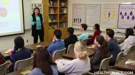 州开始任务教学在学校心理健康。找出心理健康主题被教,它对学生的影响。