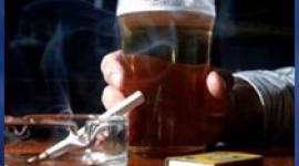 新的研究发现,酒精和烟草比大麻等毒品更危险或狂喜,应该归类为在法律系统中,根据一项新的研究。