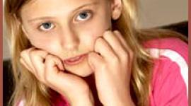 恐慌症的诊断和治疗,在儿童和青少年恐惧症。恐慌症患儿的详细信息和简单的恐惧症在儿童和青少年。