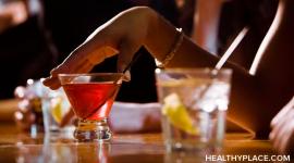 适量饮酒有助于缓解压力和抑郁吗?阅读更多关于饮酒治疗抑郁症的文章。