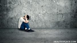 在HealthyPlace.com上解释双重诊断以及当你有精神疾病时使用药物或酒精的影响。