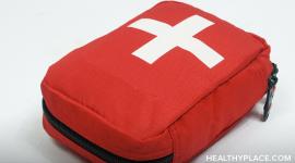 了解精神卫生急救知道CPR一样重要。了解如何处理精神卫生紧急在HealthyPlace.com上。