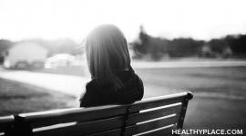 孤立和孤独是患有任何精神疾病的人的常见斗争。了解如何在HealthyPlace.com上处理孤立和孤独。