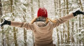 冬季的心理健康可能是一个挑战。在HealthyPlace学习3个简单的小贴士，让你在这个冬天保持心理健康。