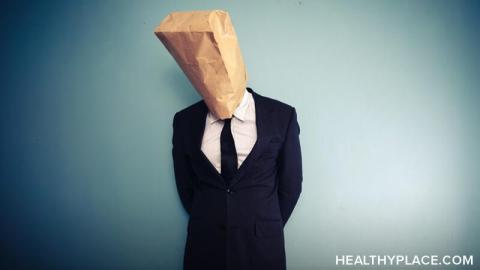 社会排斥让我很受伤。虽然敏感可能是多动症的副产品，但隐藏自己的某些部分是我抵御社会排斥的手段。在HealthyPlace了解更多信息。