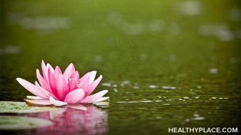 我学会了从2020年过于生活的7个重要焦虑课。你是否学到了像我一样的焦虑课？在健美的地方找出来。