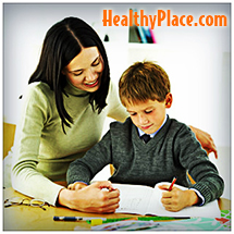 对于患有多动症的孩子来说，做家庭作业可能很困难。通过以下6个简单的步骤来帮助你的多动症孩子完成家庭作业。
