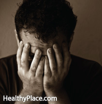 新的创伤治疗被用来治疗甚至预防成人和儿童的PTSD。了解有关创伤相关疾病的这些新疗法。