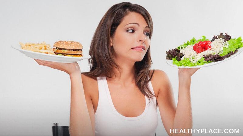 饮食失调恢复期吃触发性食物一开始可能会让人感到恐惧。随着时间的推移，这变得更容易了。以下是如何将触发食物重新引入你的饮食。